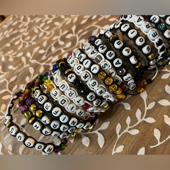 Handmade HOCUS POCUS Beaded Bracelet  - Adjustable Size - Picture 4 of 5